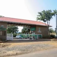 E&G Green Courts Resort at Koroli Hill Station, hotel a Nashik