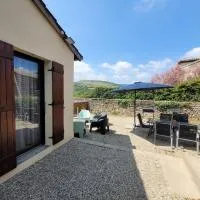 Petite maison au cœur des vignes, hotell i Davayé