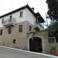 Raise Polydrosos Traditional Getaway, hotel v destinaci Polydrossos