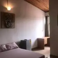 Rich Court rooms, hotel em Oko
