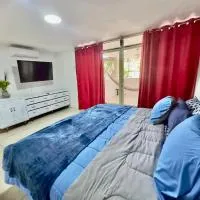 Apartamento Único en Caracas 3 habitaciones, 3 baños, terrazas, hamaca, estacionamiento, smartv, wifi y una decoración brutal estilo Art Déco - Moderno,加拉加斯的飯店