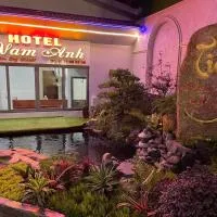 Nam Anh Hotel, מלון בבאו לוק