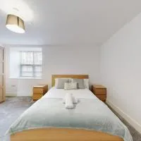 Spacious three bedroom apartment with Valley views, hotell i Abertillery