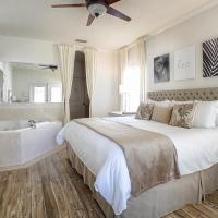 Private Romantic Retreat Mins DWTN Beach, hôtel à Saint Augustine près de : Aérodrome du nord-est de la Floride - UST