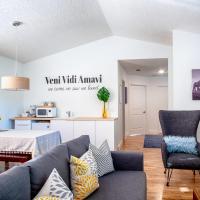 Private Mod Boho Chic Retreat Mins DTWN Beach, hotel near Northeast Florida Regional Airport - UST, St. Augustine