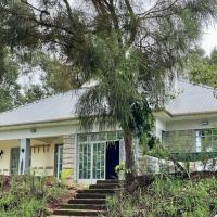 The Mbooni Guest House, хотел в Kikima