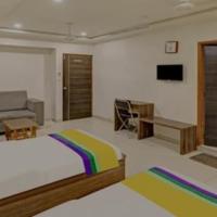 Hotel Radhe Residency, hotel in Paldi, Ahmedabad