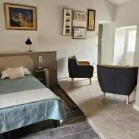 maison O jasmin, hotel em Lagnes