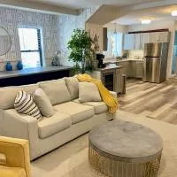 Modern Fully Renovated Suite & Loft in Downtown Trenton, hotel sa Trenton