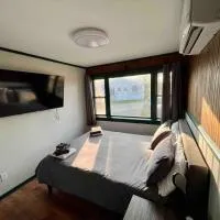 2 Bed Berkshire Apt minutes to Jiminy Peak Ski, hotell sihtkohas Hancock