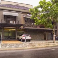 Kana Citra Guesthouse, Hotel in Surabaya
