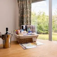 Courtyard Cottage 3, Riverside Cottage, hotel a Fort Augustus