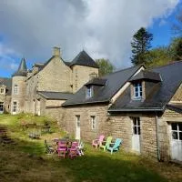 Château de Kerouallan, hótel í Lignol