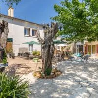 Hotel Les Vieux Acacias, hotel a Queyrac