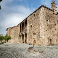 Hotel Puente de Alconétar, hotelli kohteessa Garrovillas