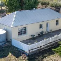 Mt Barker Nina's 2BR Self contained Cottage, hótel í Mount Barker