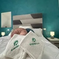 Emerella Luxury Suites-Siderno Lungomare, hotel en Siderno Marina