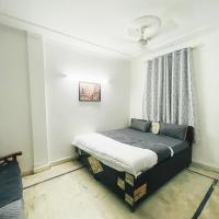 Hotel Aura Opposite Max Hospital, hotell i Malviya Nagar i New Delhi