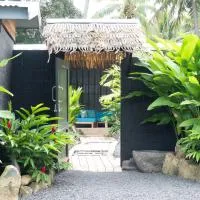 Casa Del Sol - 2 Villas -16 pax, hotell i Vaimaanga