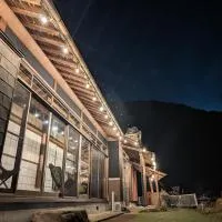 一棟貸x滝が見える半露天 自動麻雀卓 最大20名12時チェクイン後すぐにBBQ可, hotel di Ueda