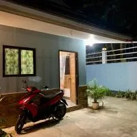 Altheos Place Romblon Cottage 1, hotel u gradu Romblon