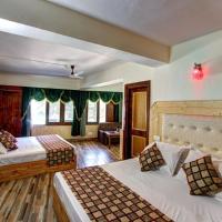Viesnīca Hotel Highway Inn Manali - Luxury Stay - Excellent Service - Parking Facilities rajonā Mall Road, pilsētā Manali