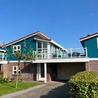 Friese Kust Villa, хотел в Воркум