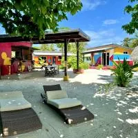 Rangiroa Cottage – hotel w Avatoru