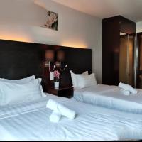 Kk homeStay City suites Room Ming Garden Residence, hotell i Kota Kinabalu