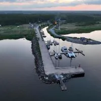 Lõunaranna Harbour Accommodation, hotel v destinácii Simisti