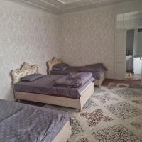 Guest house Шуро 7, hotel cerca de Aeropuerto de Khujand - LBD, Khujand
