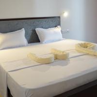 The White Pillow, hotell i Arugam Bay