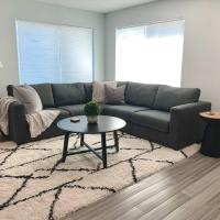 Be A Nomad - Vacay or Relocation Beach House, hotel din Neptune Beach