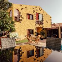 Hostal Los Amigos by Youroom, hotel near Tenerife Sur Airport - TFS, La Mareta