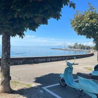 Walking steps from Lake Geneva with Patio, hotel in Lutry, Lutry