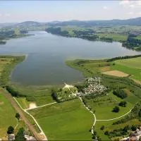 Hotel Berg, hotel a Seekirchen am Wallersee