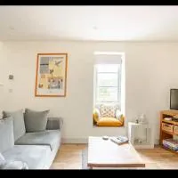 Stans Place Self Catering Cottage, hotelli kohteessa Malmesbury
