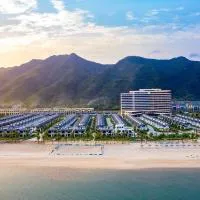 Wyndham Garden Sonasea Van Don, hotel u gradu Cái Rồng