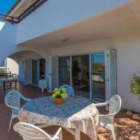 Appartement in Dramalj mit Möbliertem Balkon, hotel v destinaci Dramalj
