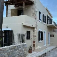 Pezula Mani, hôtel à Yerolimin