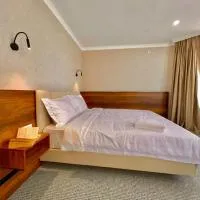 Eco Villa Bishkek, hotel di Privokzalʼnoye