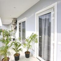 Hotel Luxury Villa Near Delhi IGI Airport, hotel near Delhi International Airport - DEL, New Delhi