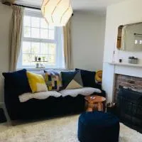 Newly Renovated 5 Star Cosy-Up Romantic Cottage Longleat & Centre Parcs 5 min, hotel Warminsterben