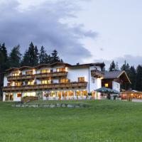 Familienhotel Moos-Alm, hotel v destinácii Lienz