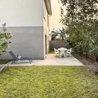 Maison calme avec jardin proche de Toulouse、Odarsのホテル