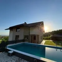 Djuric Vacation House، فندق في لاكتاشي