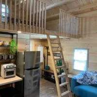 Columba - New Lofted Kabin, hotelli kohteessa Fenelon Falls