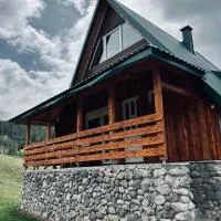 Nomad Lodge Zminica, hotel a Žabljak