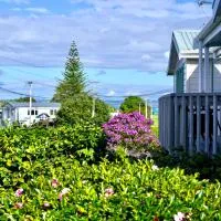 Oneroa Tui Garden - Be My Guest Waiheke, hotell i Oneroa