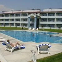 Dorados Conventions & Resort, מלון באואקסטפק